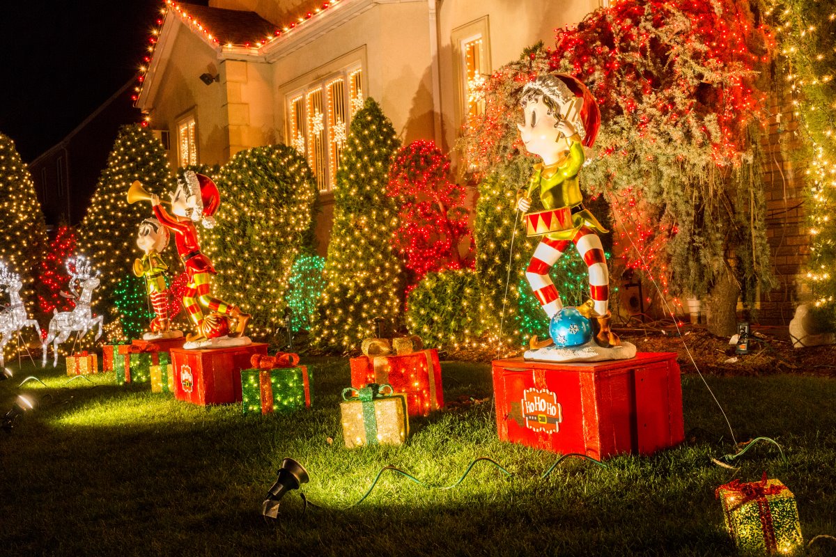 residential Christmas display