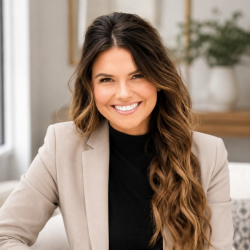 Learn more about Anna Ford Brocco